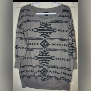 Torrid Tribal Print Gray/Black Pullover Sweater Size 2